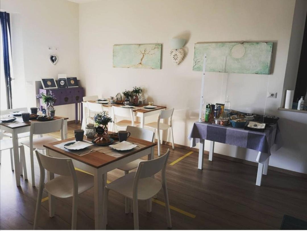 B&B Isa Loreto Bagian luar foto