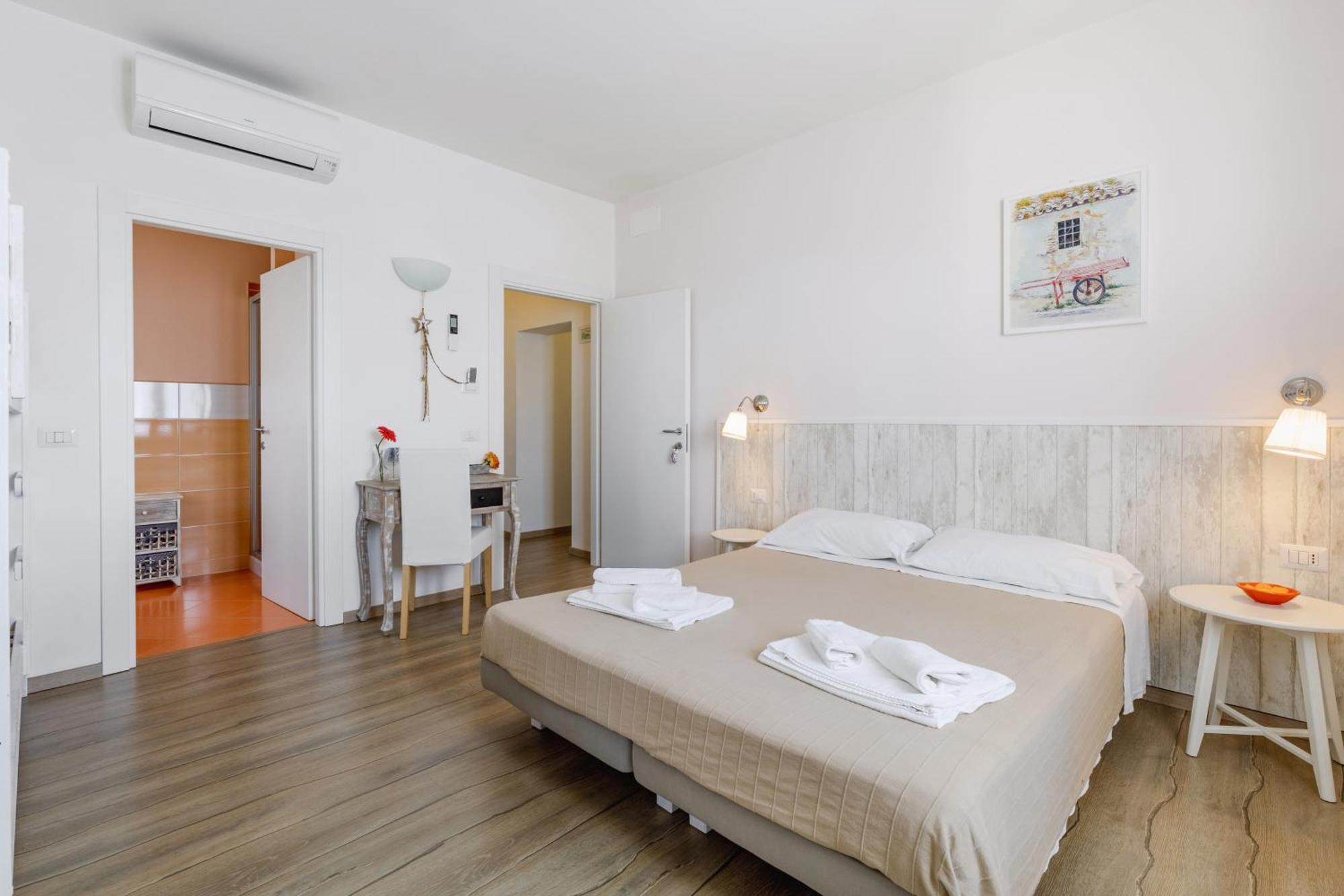B&B Isa Loreto Bagian luar foto