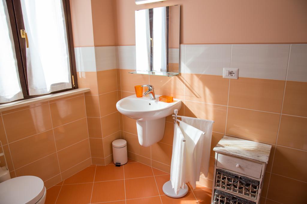 B&B Isa Loreto Ruang foto