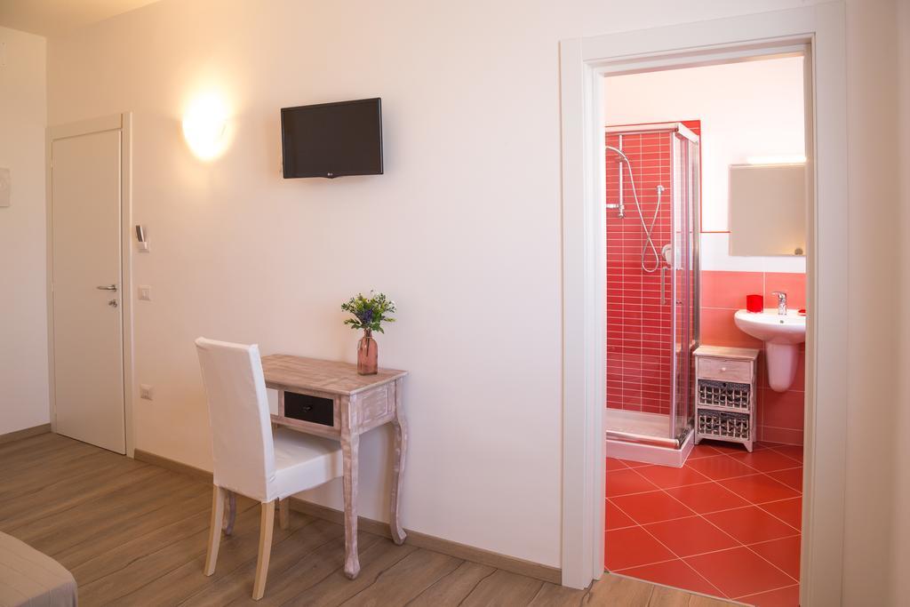 B&B Isa Loreto Ruang foto